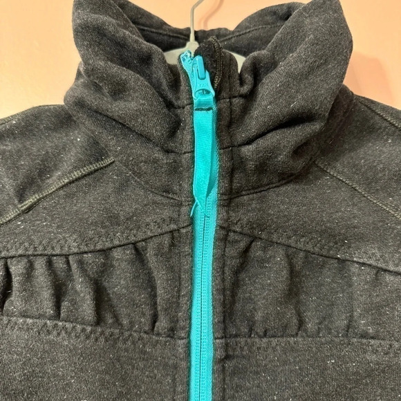 Ivivva by Lululemon Cuddle Me Jacket - Picture 3 of 6